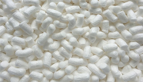 EPE包裝材料的種類: EPE珍珠棉、 珍珠棉袋、 泡泡粒、 珍珠棉板。 珍珠棉或珍珠棉袋的特性:質(zhì)輕柔軟,無臭無毒,耐沖擊性,保護(hù)產(chǎn)品給予足夠的緩沖和表面保護(hù)。 泡泡粒的特性:不易破損,可填塞較細(xì)小的縫隙,易用于外觀復(fù)雜的產(chǎn)品保護(hù)。